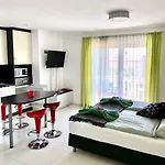 Crikvenica, Vinodol 3 *